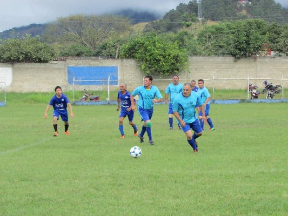 Honduras: Infartante partido navideño entre Los Gordos y Los Flacos