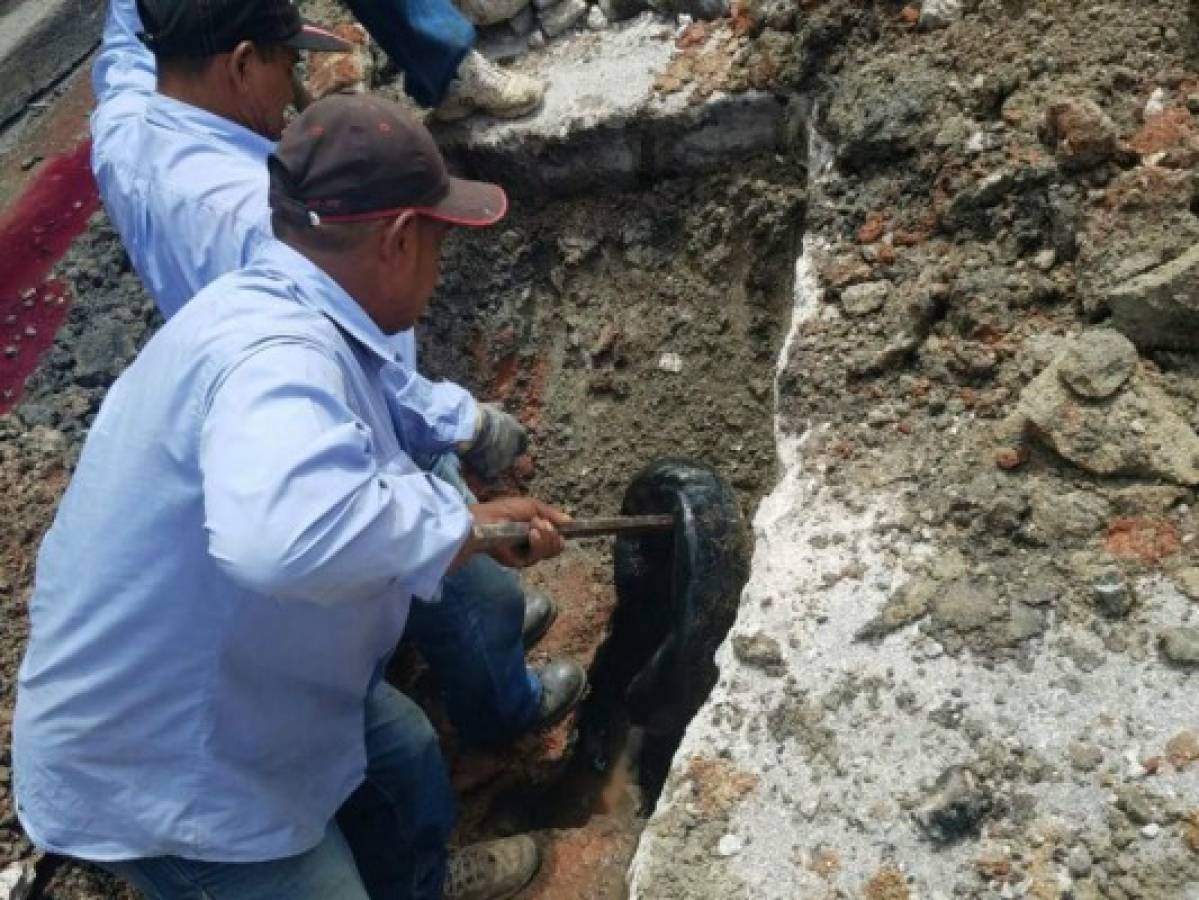 Tuberías obstruidas por malas prácticas ambientales en la capital