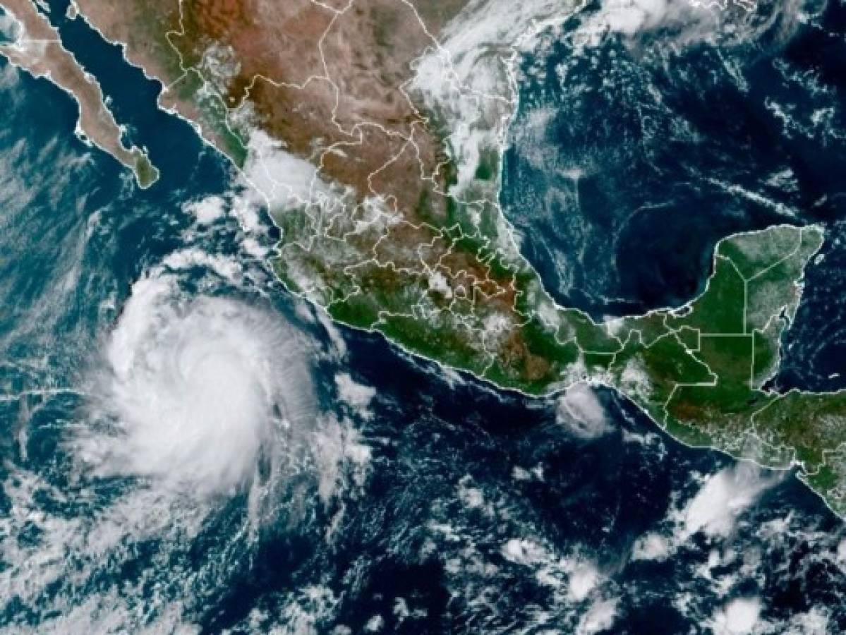 El huracán Pamela se fortalece en el Pacífico mexicano