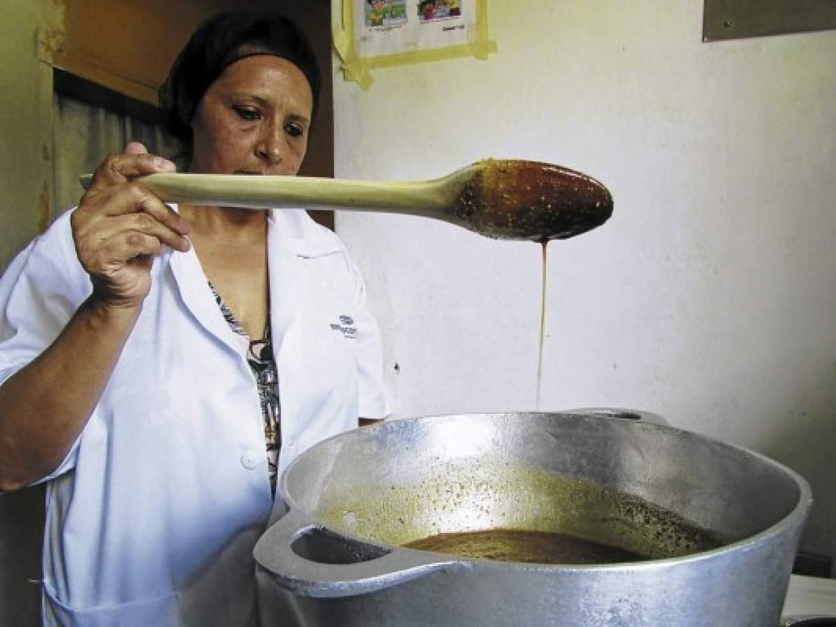 Exquisitos vinos y dulces de café son procesados en oriente