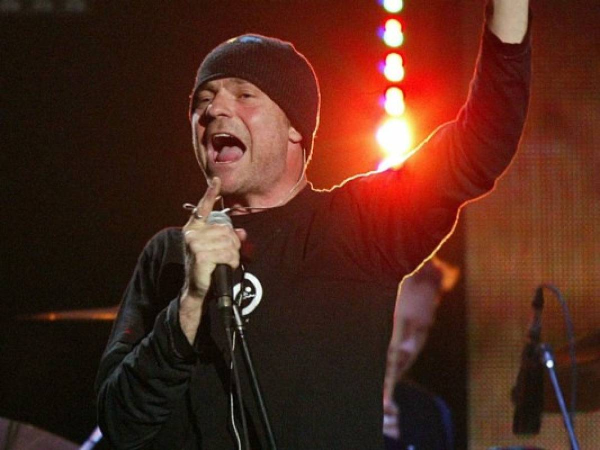 Cantante de Tragically Hip fue diagnosticado de cáncer terminal