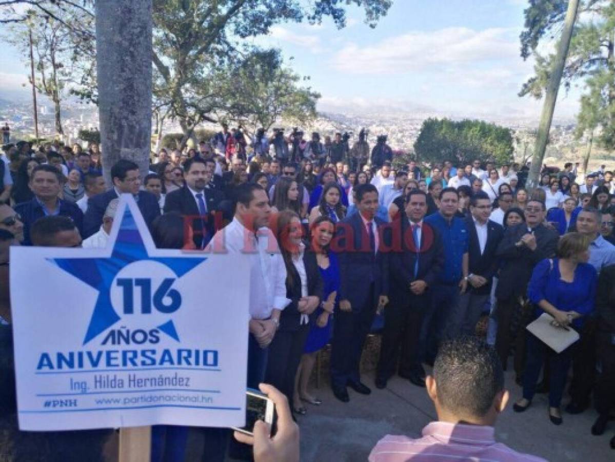 Reconocidas figuras del nacionalismo acudieron a la celebración del 116 aniversario. Foto Johny Magallanes