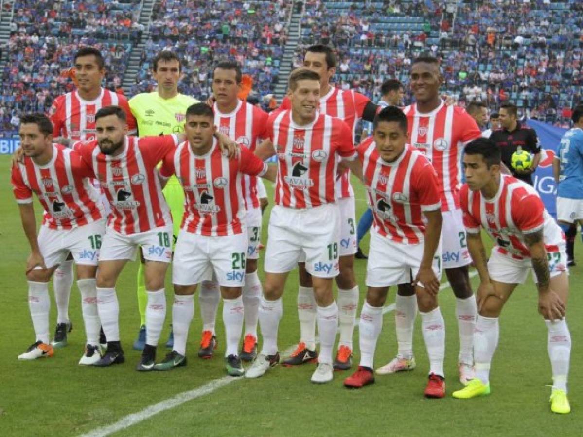 Monterrey y Necaxa avanzan a octavos de final en la Copa del fútbol mexicano