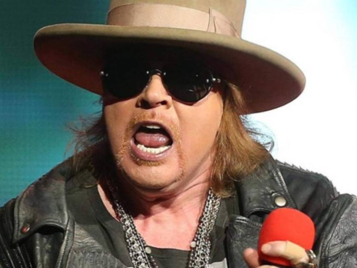 Axl Rose cantará para AC/DC en diez conciertos en EEUU