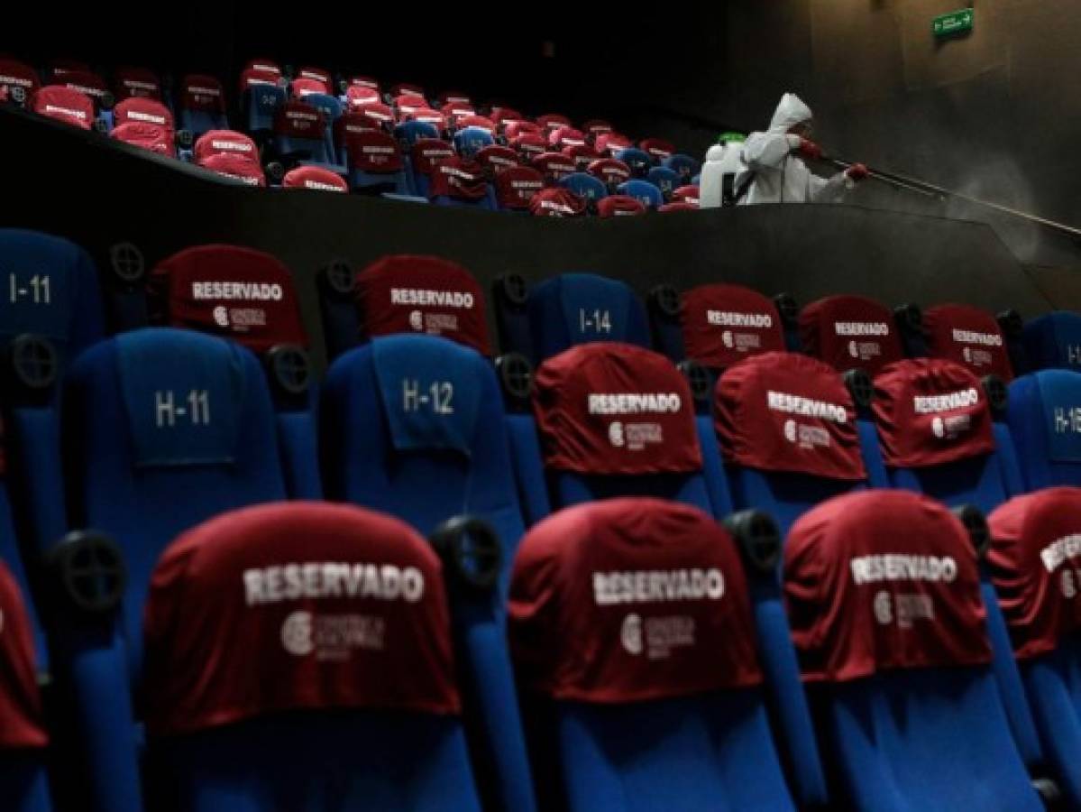 México reabre sus cines pese a alto número de contagios covid-19