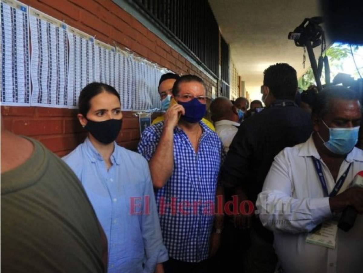 Así votaron los reconocidos líderes políticos de Honduras (Fotos)