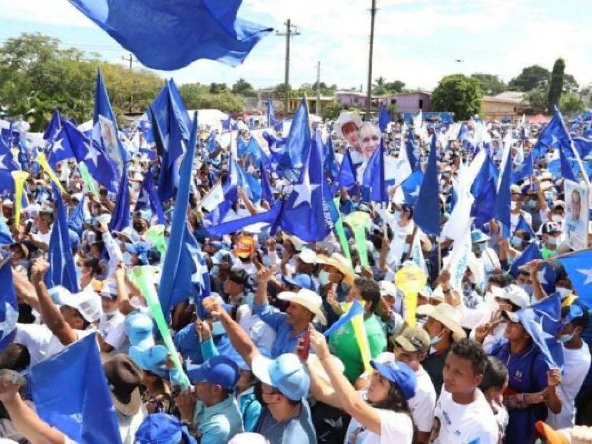 Candidatos de partidos mayoritarios intensifican campañas previo a silencio electoral (FOTOS)   