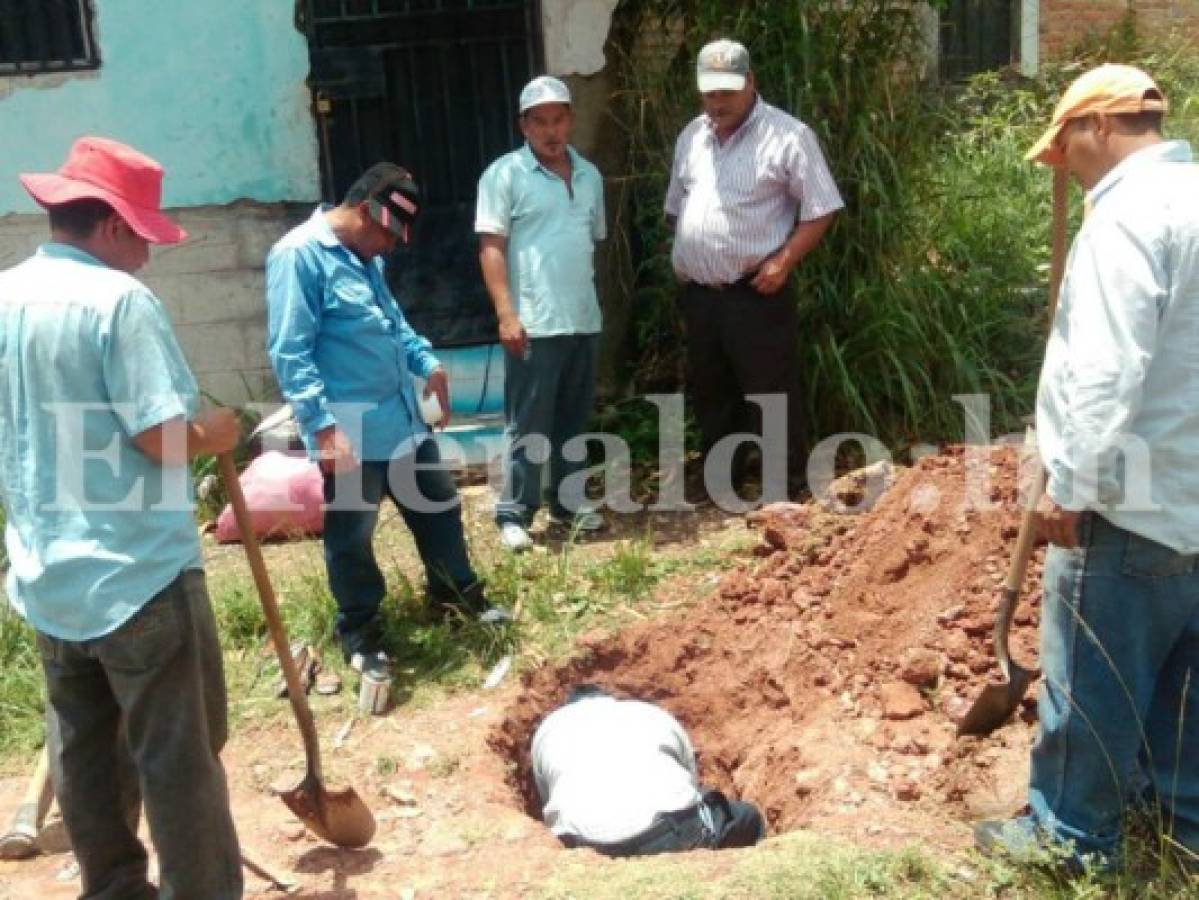 Dos casas a punto de caer en la capital