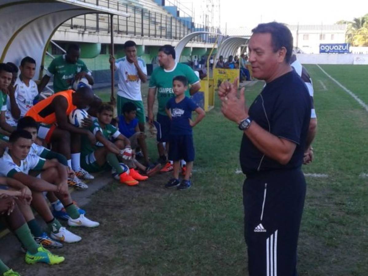 Carlos Tábora es presentado en Platense