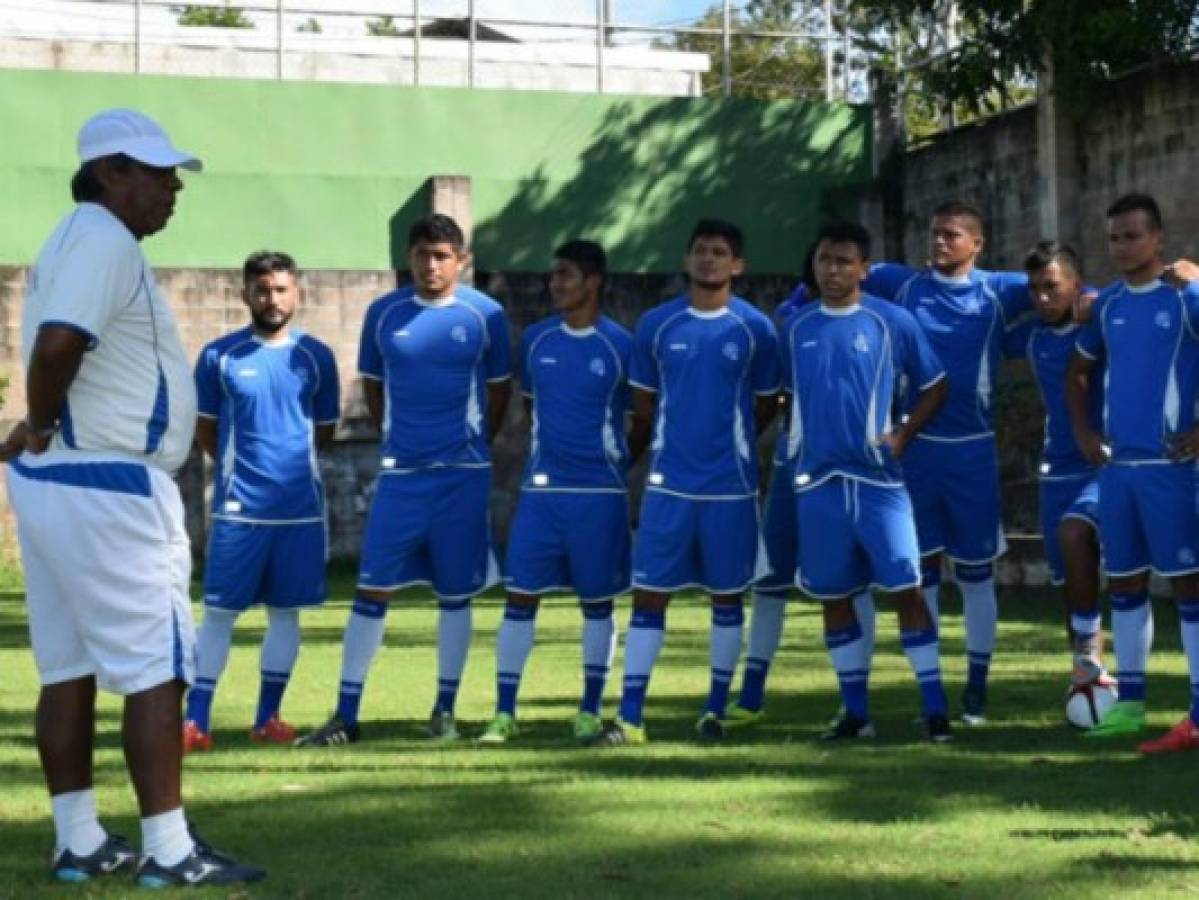 El Salvador vuelve a perder en los amistosos previo a la eliminatoria ante Honduras