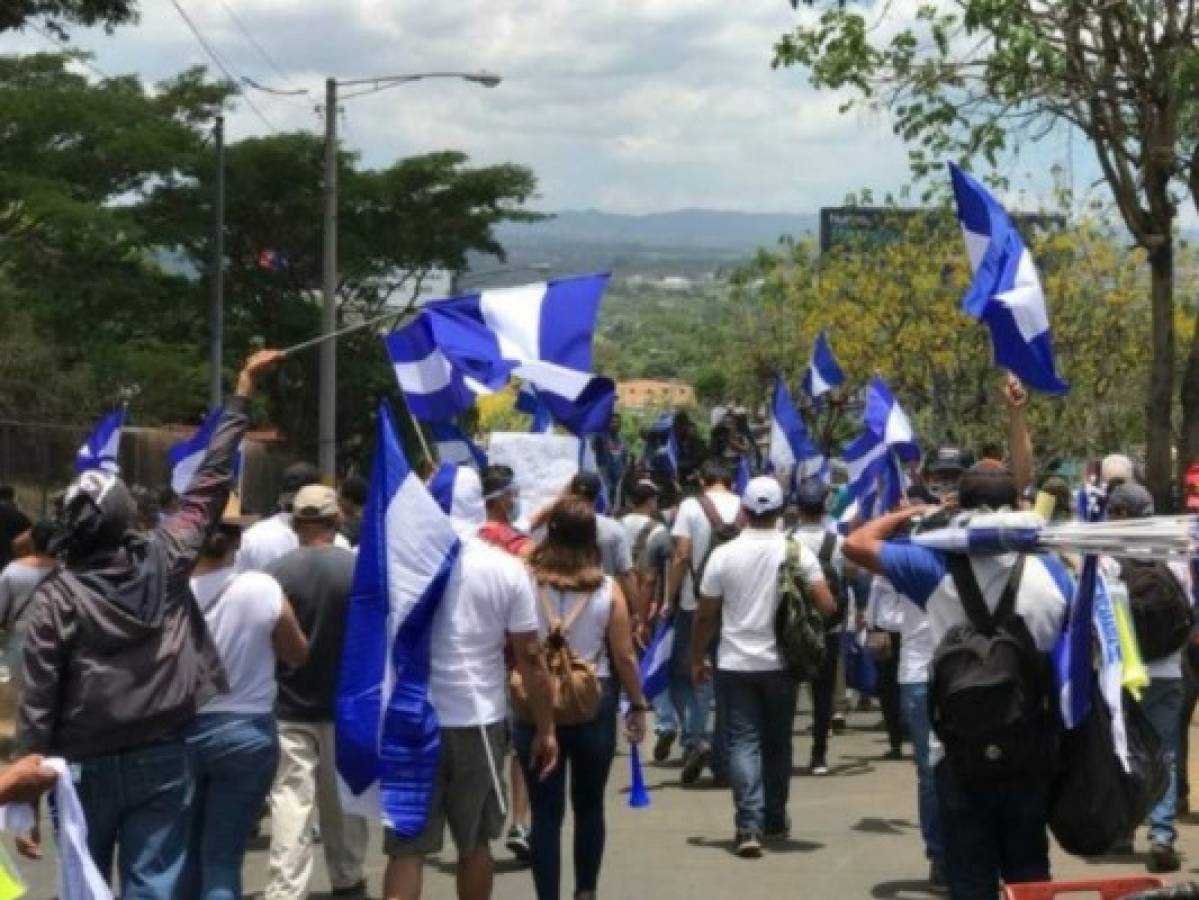 Nicaragüenses vuelven a la calle tras culpar al gobierno de incumplir tregua