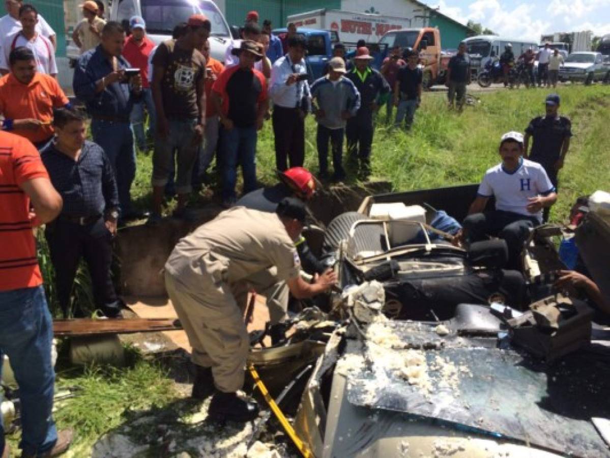 Dos heridos en aparatoso accidente vial