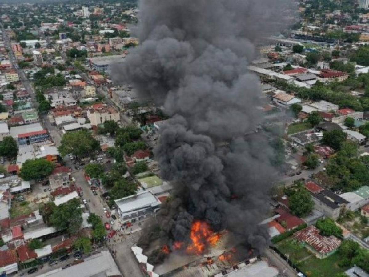 Investigan causas del incendio en el mercado Guamilito