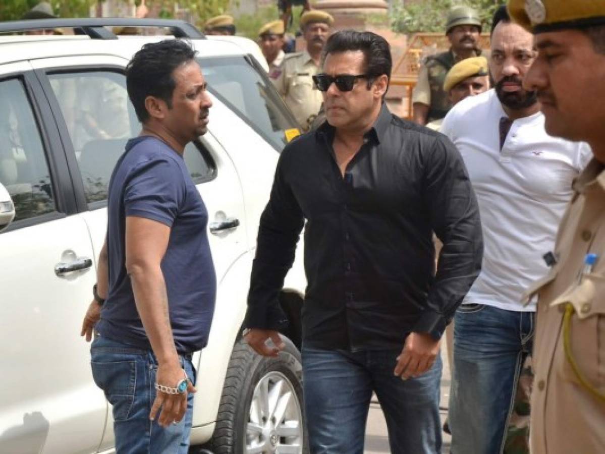 Bollywood: Cinco años de cárcel para Salman Khan por caza furtiva