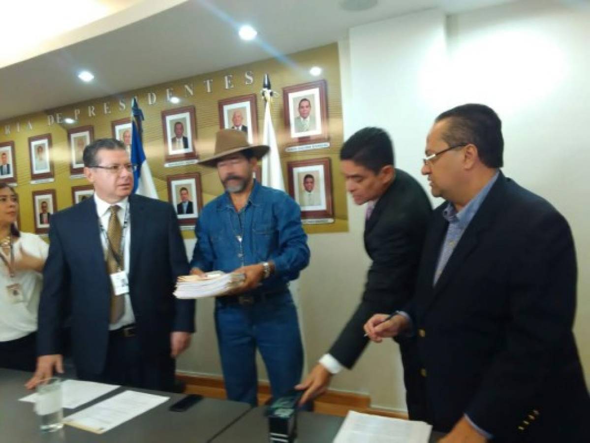 Honduras: Inscriben nuevos partidos políticos a contrarreloj