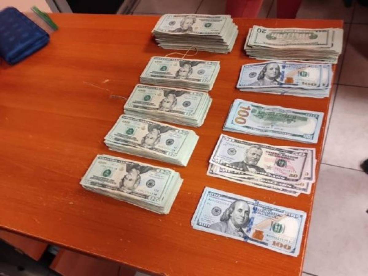 Detienen a tres personas que intentaban viajar con $25,000 hacia Estados Unidos