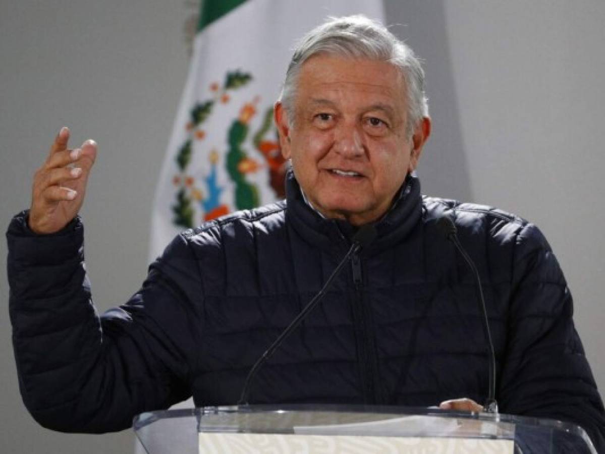 Más de 400,000 firman petición para que López Obrador renuncie