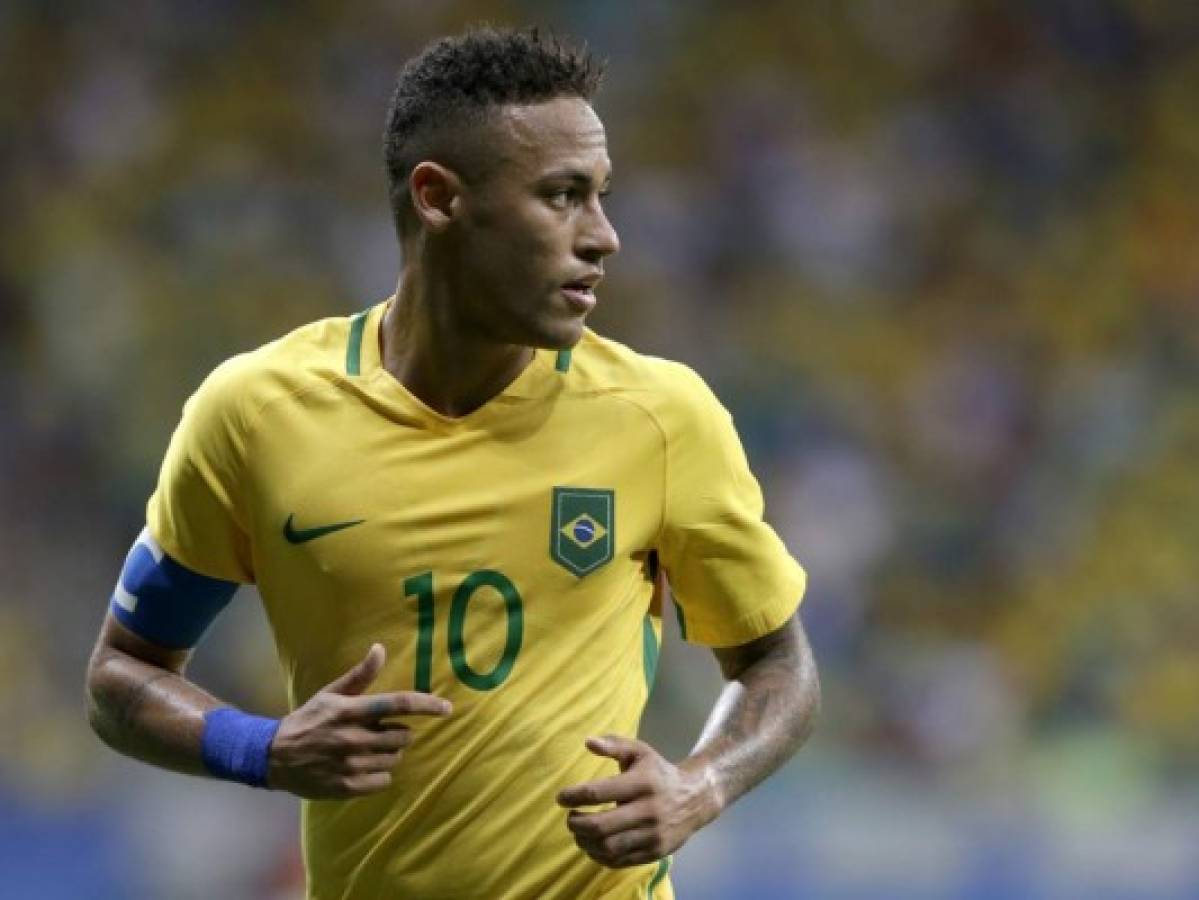 Zona en Radio:Brasileños piden no patear a Neymar