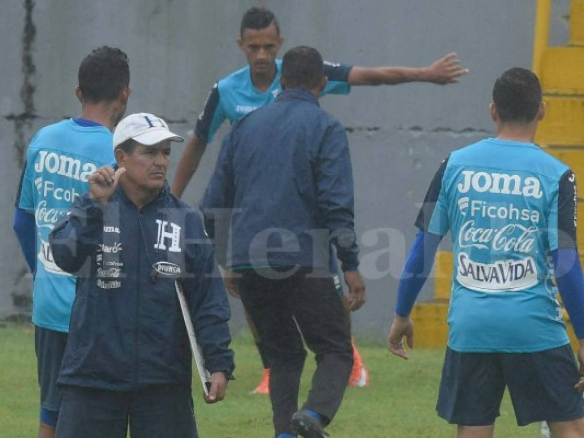 Selección de Honduras y sus 16 pasos durante el penúltimo entreno antes de ESA