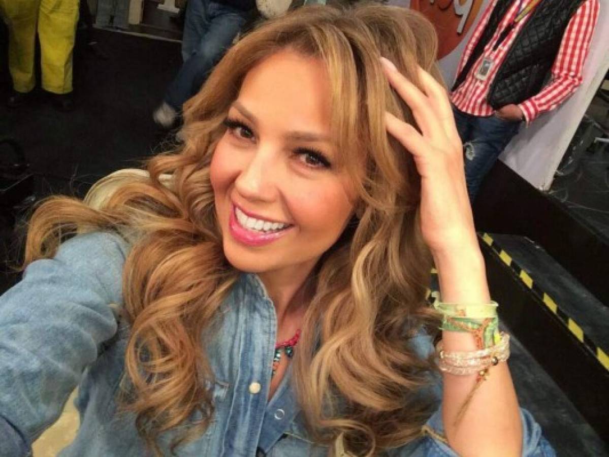 Thalía acude al notario para evitar problema familiar