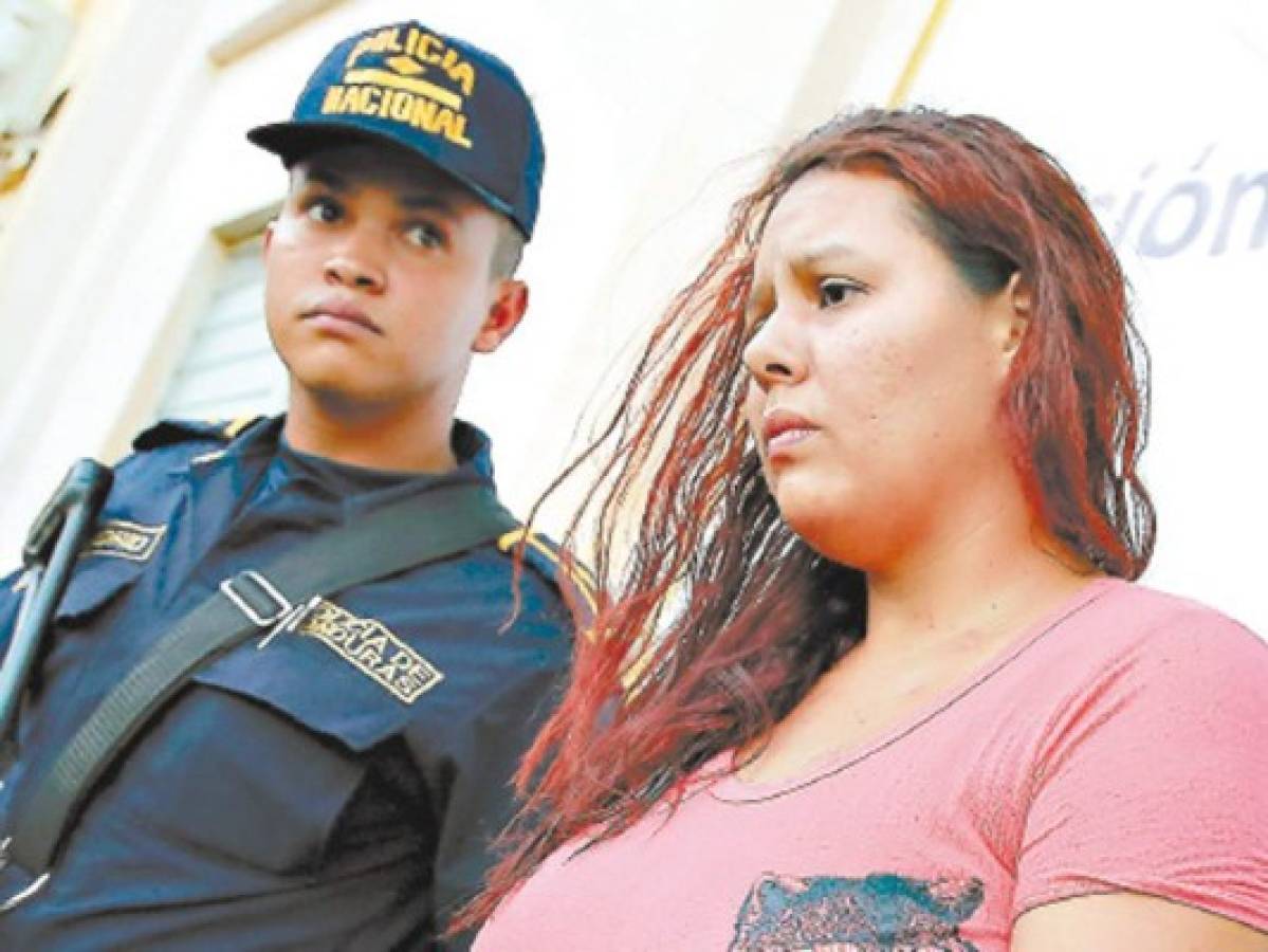 A gritos, hija pedía perdón a Dios por matar a su madre