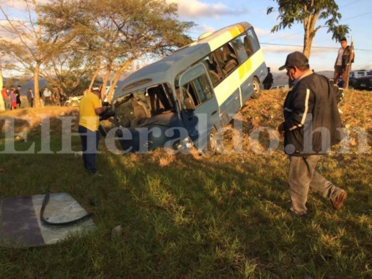 Varios heridos en accidente vial a la altura de Monte Redondo, carretera Olancho