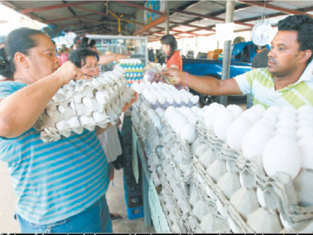 Canasta alimenticia cuesta 4,914 lempiras mensuales