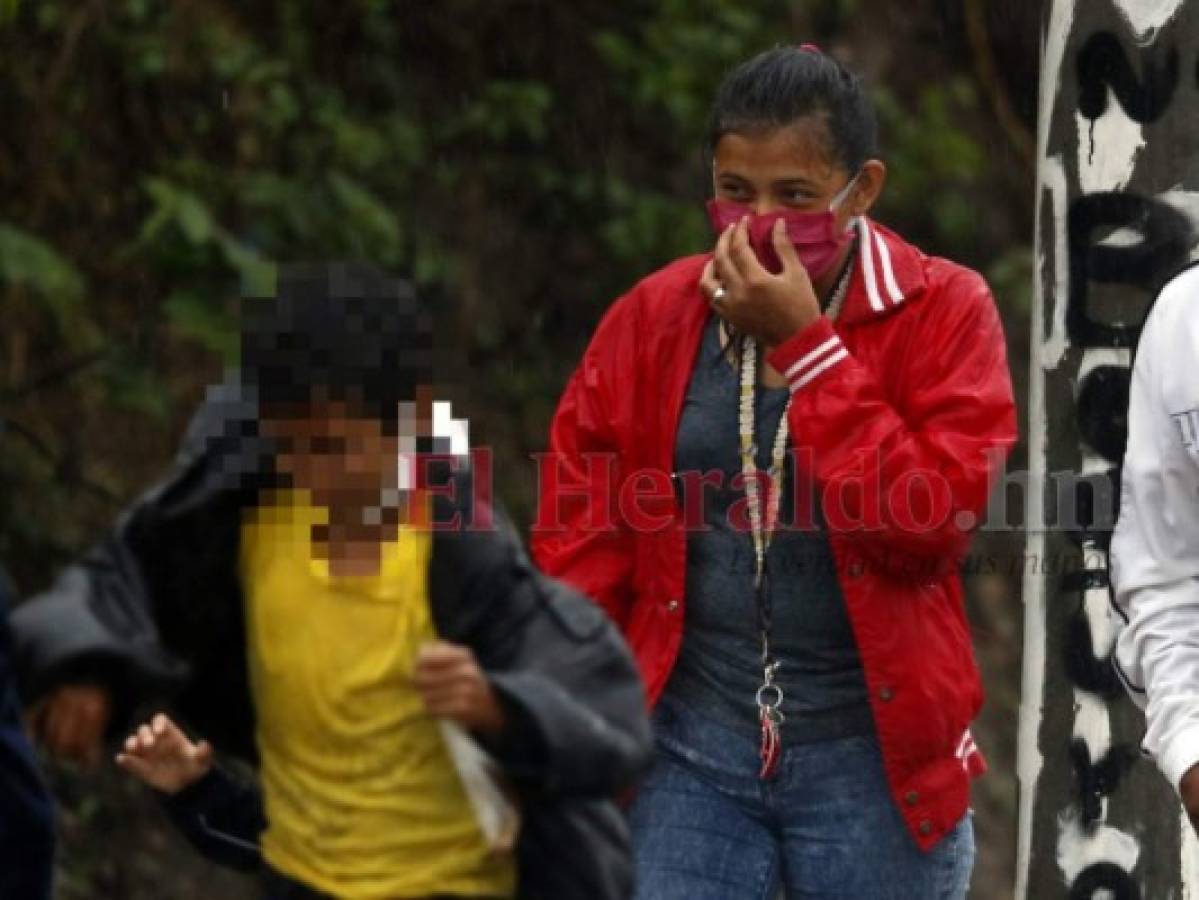 Niña que pide en la calle: 'Salí corriendo para que no me viera una compañera”