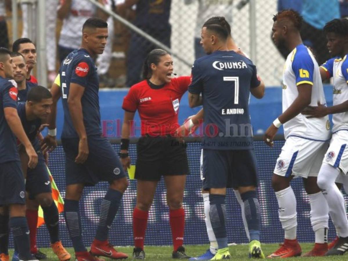 Pedro Rebollar aprueba arbitraje de Melissa Pastrana: 'Hizo bien al mostrar la amarilla”