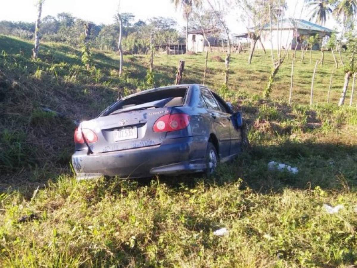 Un muerto y un herido deja colisión entre vehículo y motocicleta en la aldea Buena Vista