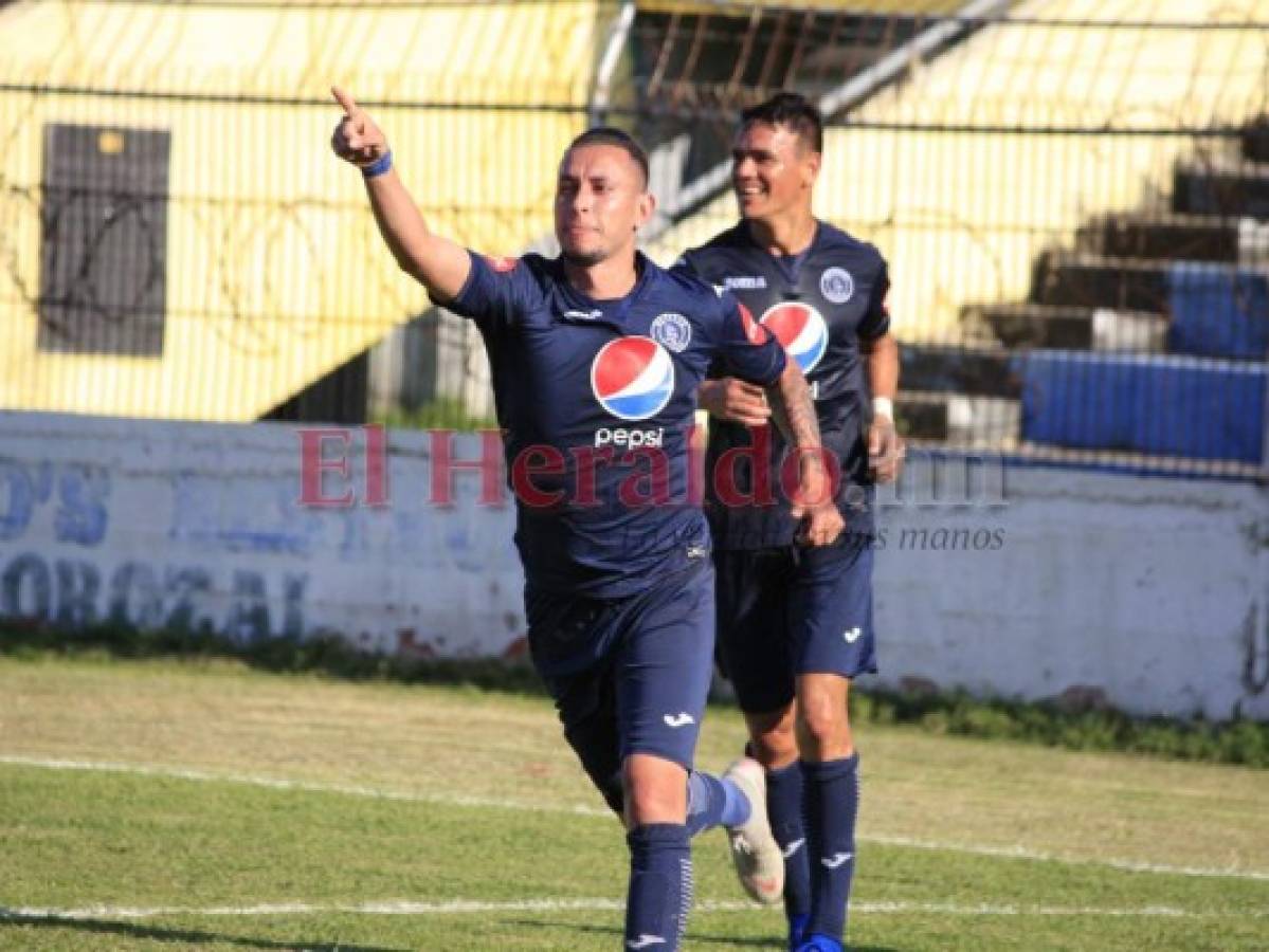 Erick Andino Portillo celebrando su gol con Motagua ante el CD Vida.