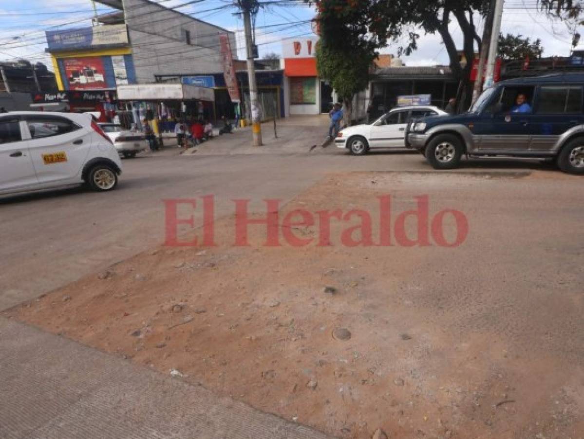 Vecinos piden reparar un tramo de calle en la colonia Kennedy de la capital de Honduras