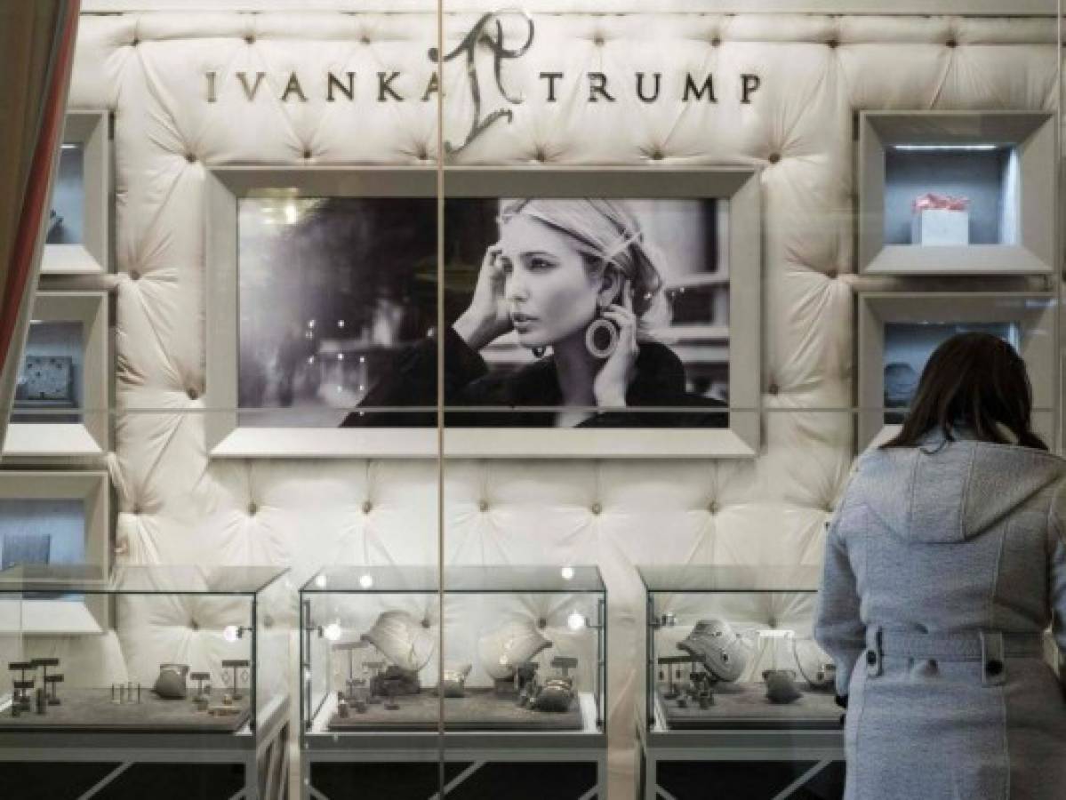 Ivanka Trump anuncia el cierre de su marca de moda homónima  