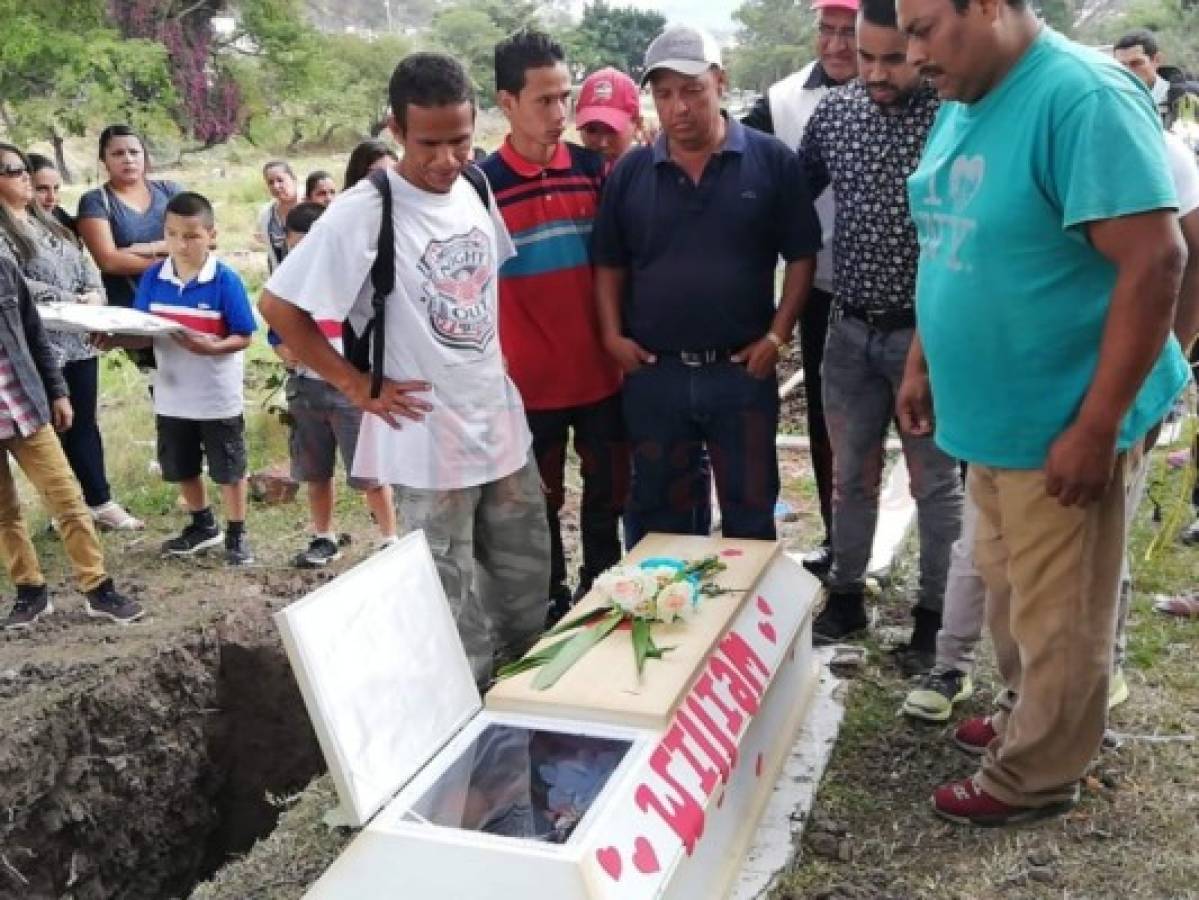 William Isaac Durón murió la noche del martes al recibir una bala en su abdomen, luego que delincuentes asaltaran el autobús en el que se transportaba junto a su madre, hermanitos y abuelo.