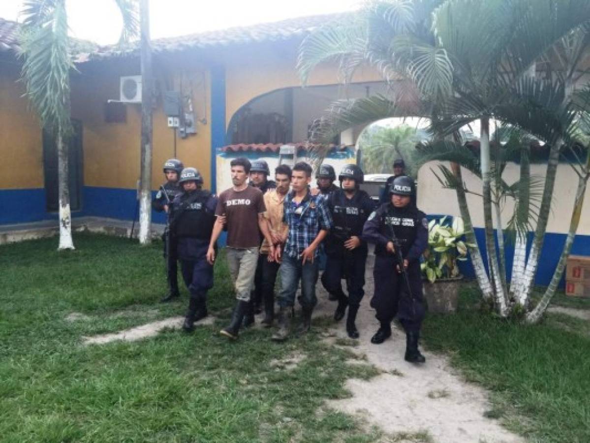 Honduras: Capturan a tres hermanos por el crimen de embarazada y su suegro