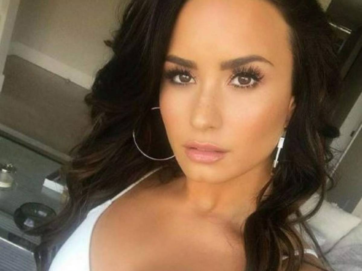 Mejor amiga de Demi Lovato le brinda su apoyo tras ser internada en el hospital