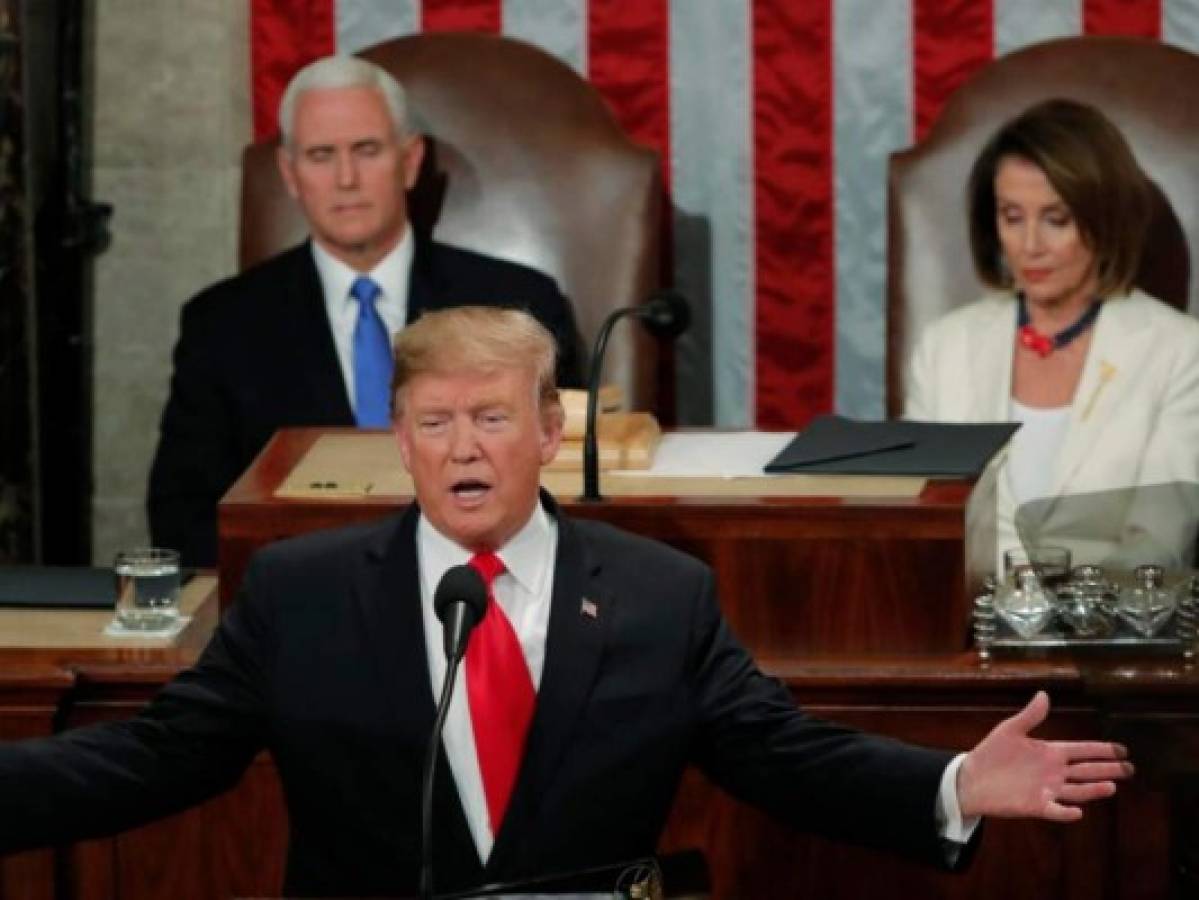 Trump aborda discurso ante Congreso exultante tras caos de primarias 