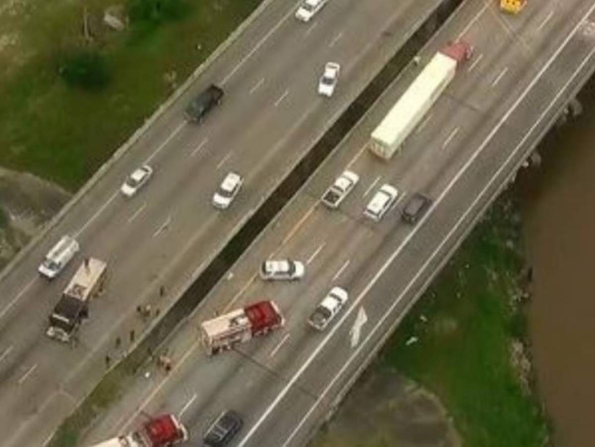 Niña hondureña muere tras caer de un puente en accidente en Houston, Texas