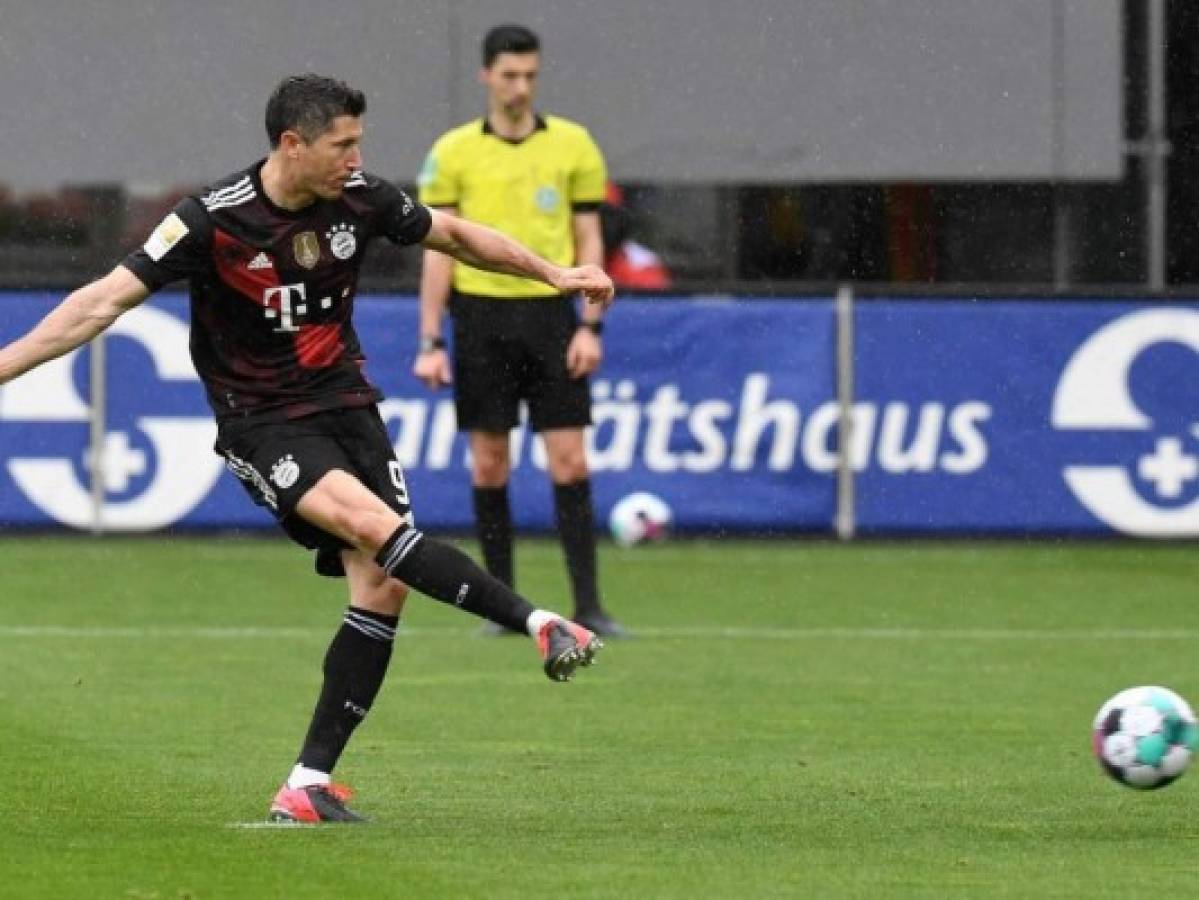 Robert Lewandowski, el hombre-gol entra en la leyenda 