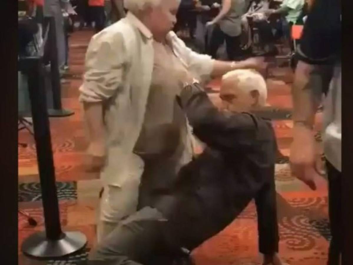 VIDEO: Pareja de ancianos sorprenden con sus pasos de reguetón