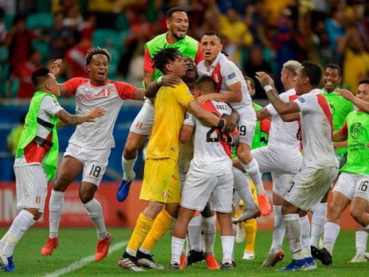 Perú se quita a Uruguay en cuartos por penales y se cita con Chile en semifinales de la Copa América