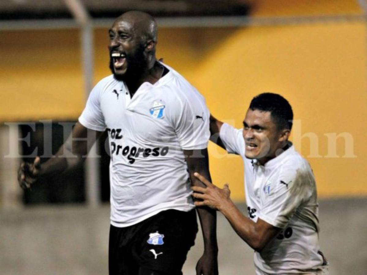 Pastor Martínez marca de último minuto un gol ante Social Sol que se gritó hasta en La Ceiba