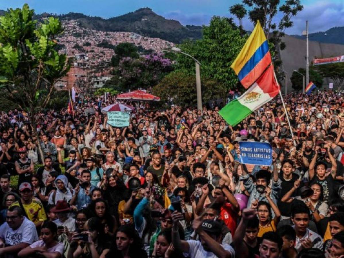 Gobierno de Colombia acepta diálogo directo con líderes de las protestas