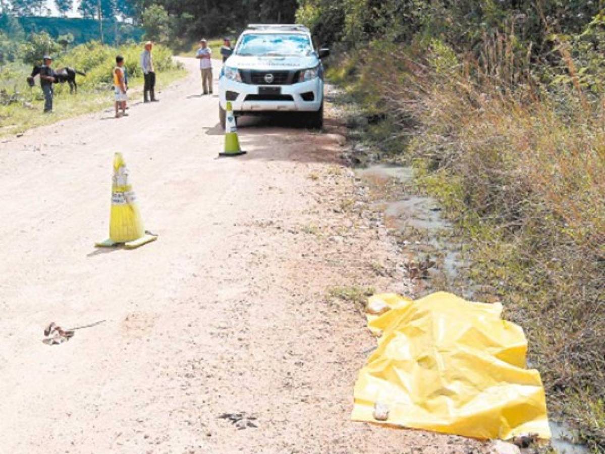 En saco hallan cuerpo de un hombre