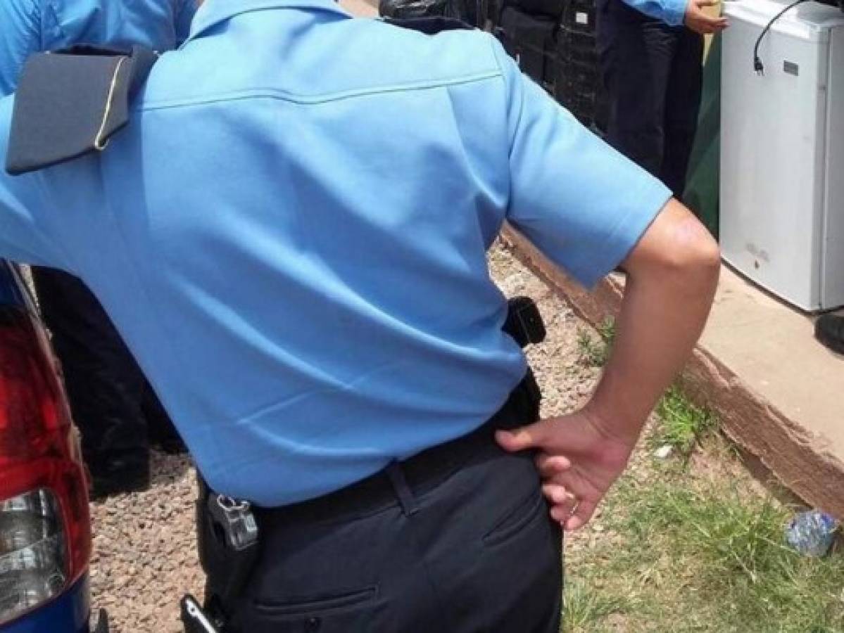 Policía hondureño violó a una niña de 13 años cuando esta salía de su escuela