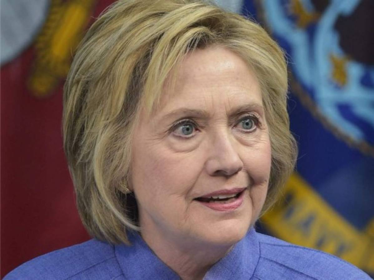 El FBI no recomienda presentar cargos contra Hillary Clinton