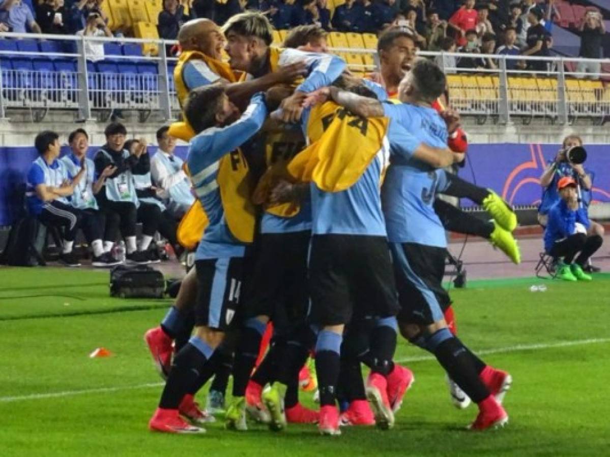 Uruguay convence ante Italia y Costa Rica comienza con derrota ante Irán en el Mundial Sub-20