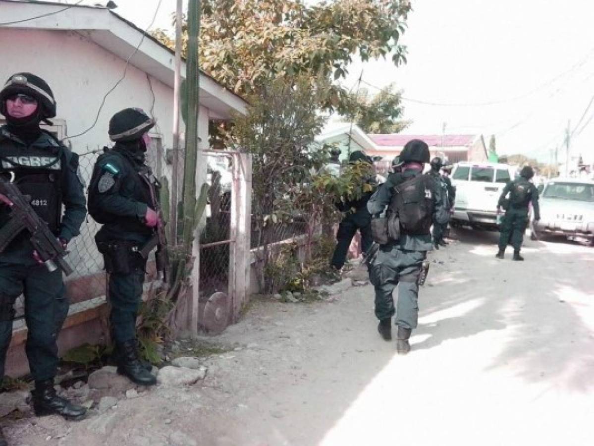 Elementos de la Tropa de Inteligencia y Grupos de Respuesta Especial de Seguridad también participaron en la operación que se llevo a cabo en varias colonias sampedranas, foto: Teleprogreso.