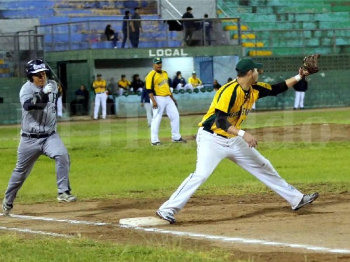 Medias Verdes toma ventaja en la final del béisbol capitalino ante Fuerza Aérea