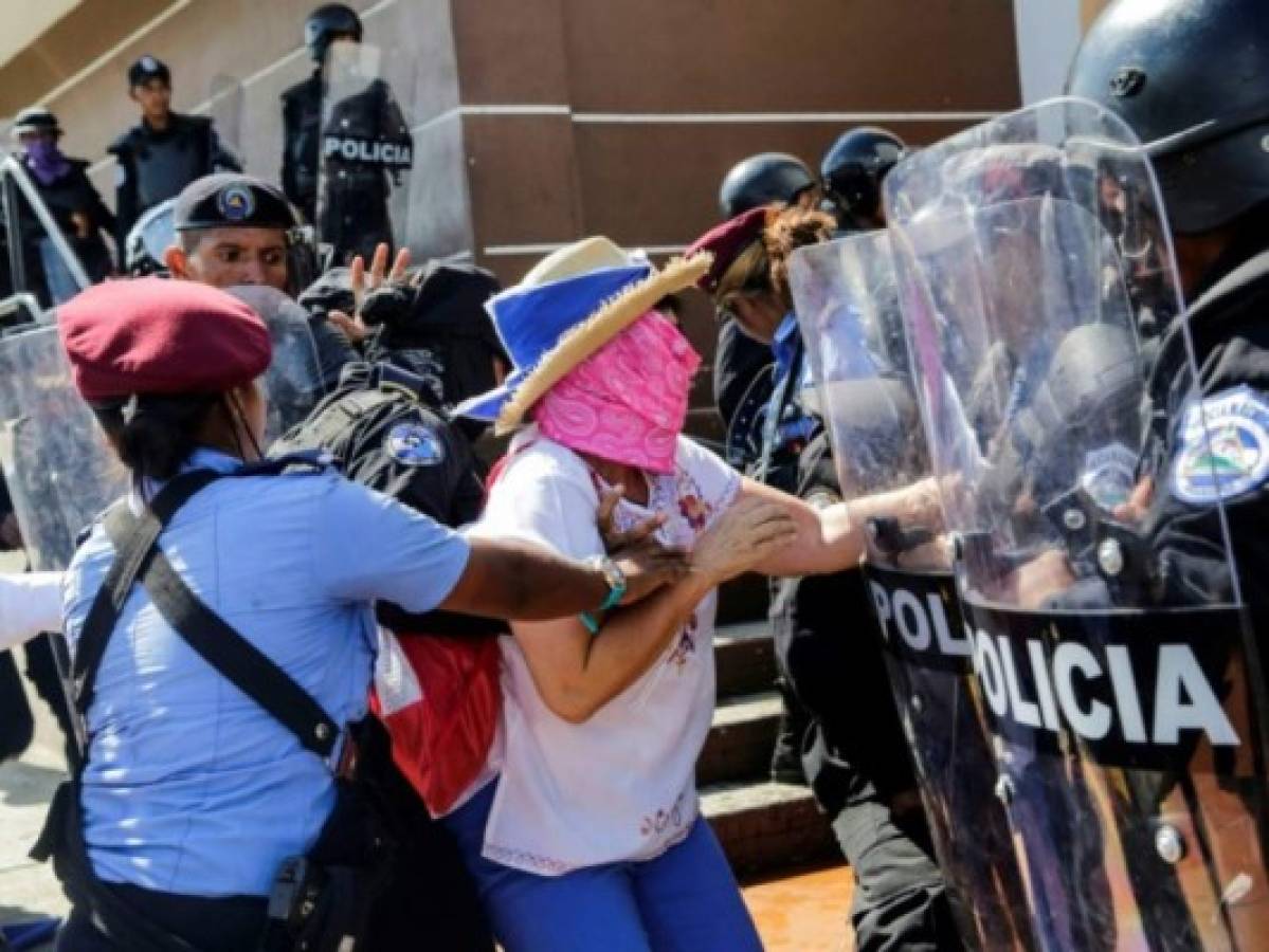 Liberan a unos 30 opositores arrestados por protestar en Nicaragua